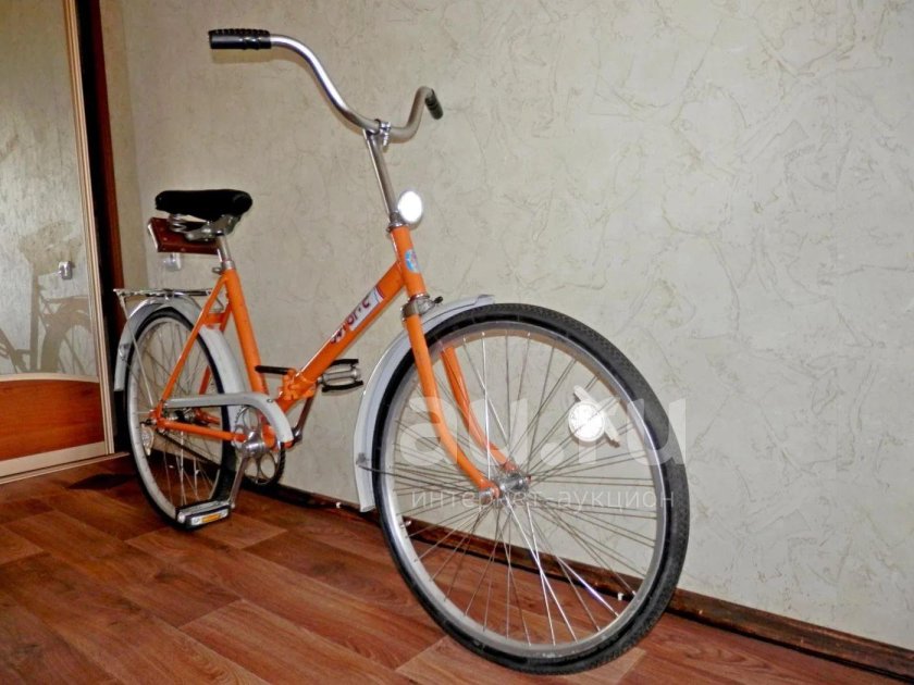 Велосипед салют 24