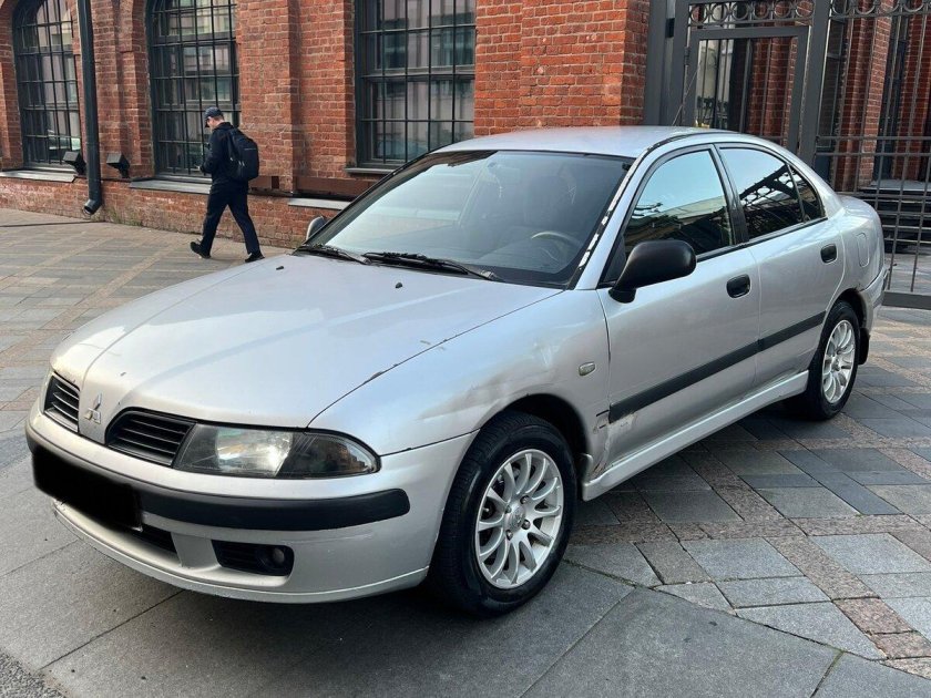 Митсубиси лифтбек