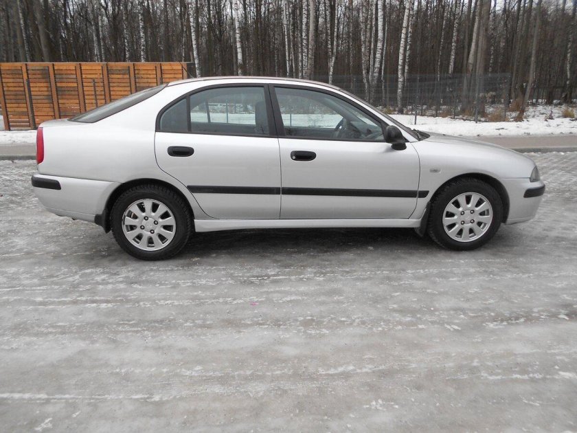 Митсубиси каризма 2000