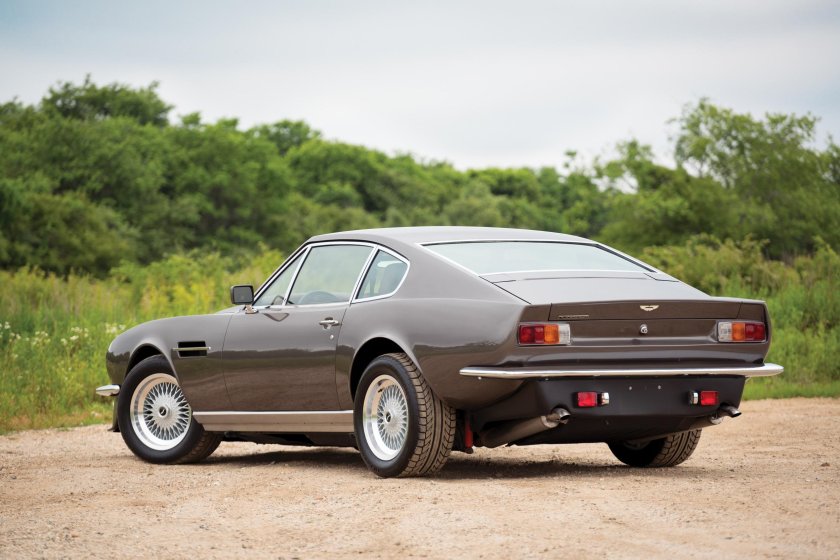 Aston Martin v8 1979