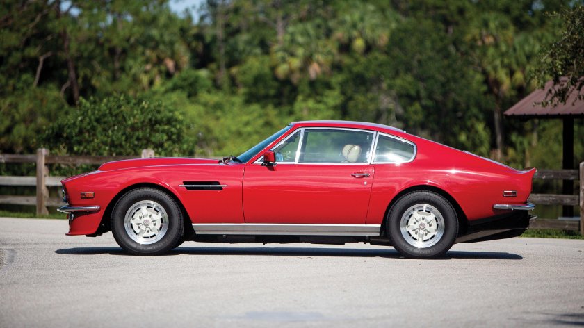 Aston Martin v8 1979