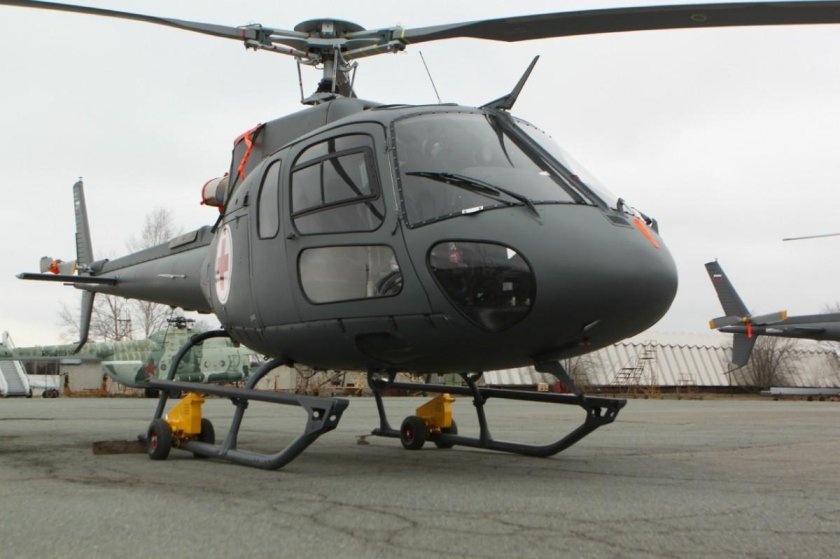 Полозковое шасси вертолета