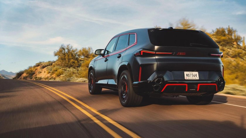 Bmw xm label red 2023