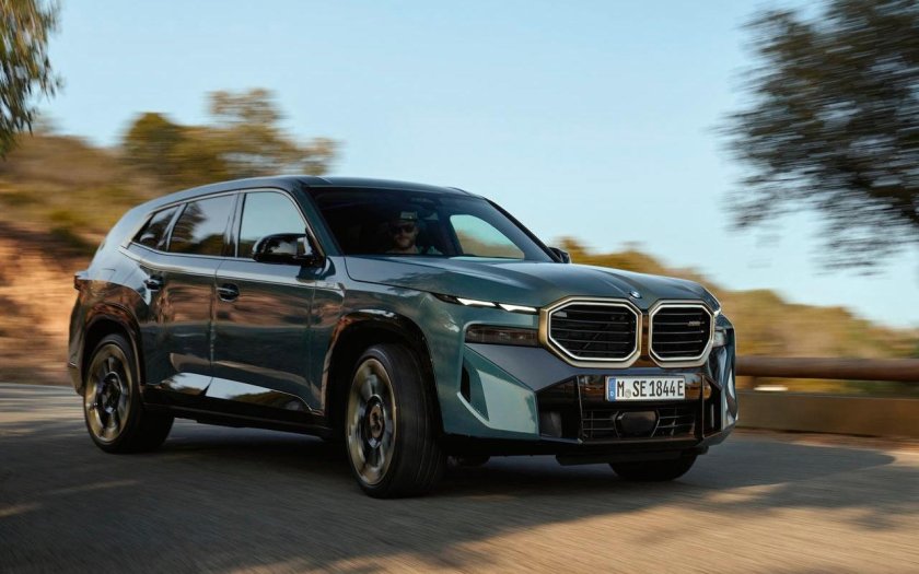 БМВ XM 2023