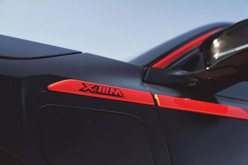 BMW XM Label Red 2023