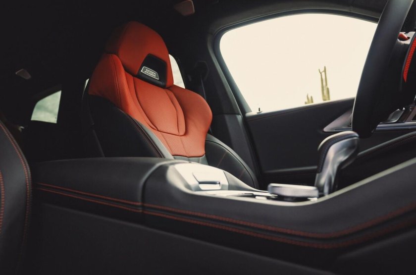 BMW XM Label Red 2023