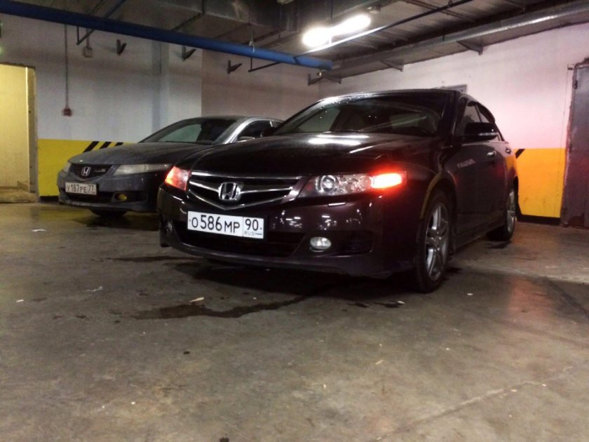 Хонда Аккорд 7 оранжевые габариты
