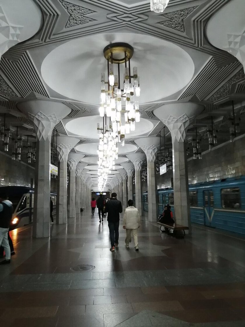 Станция метро площадь независимости ташкент