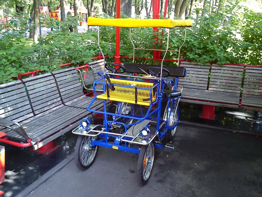 Многоместный велосипед