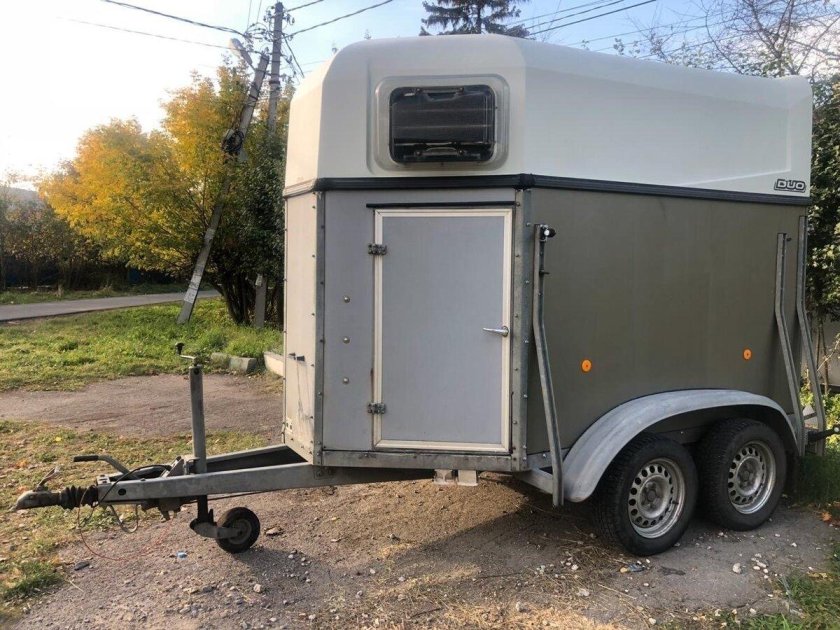 Коневозка прицеп