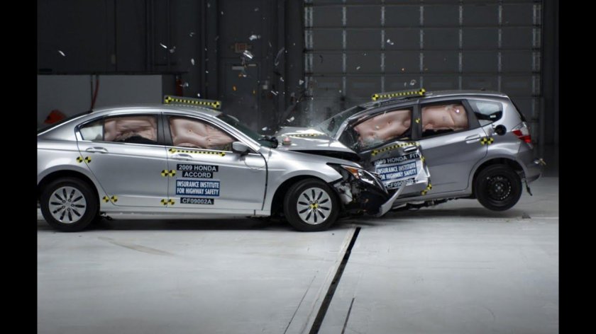 Honda Accord 2009 IIHS crash Test White