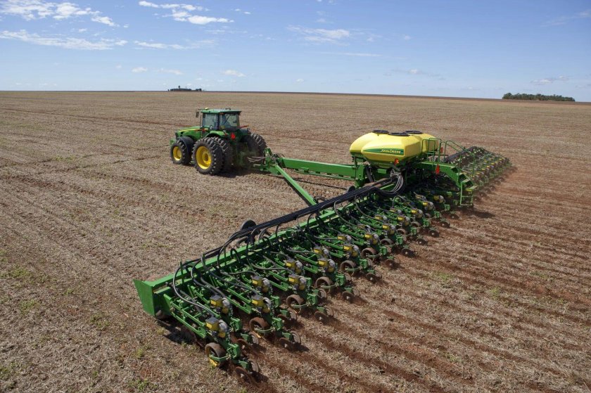 Сеялка Джон Дир DB 37