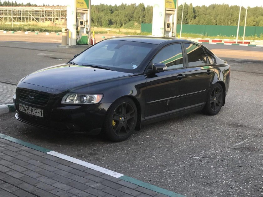 Вольво s40 черная