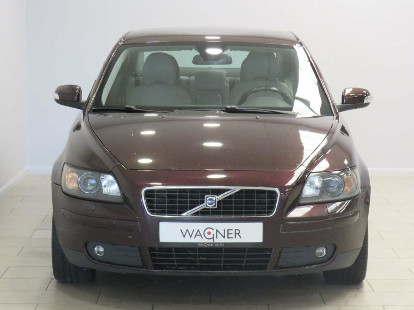 Как открыть Вольво s40