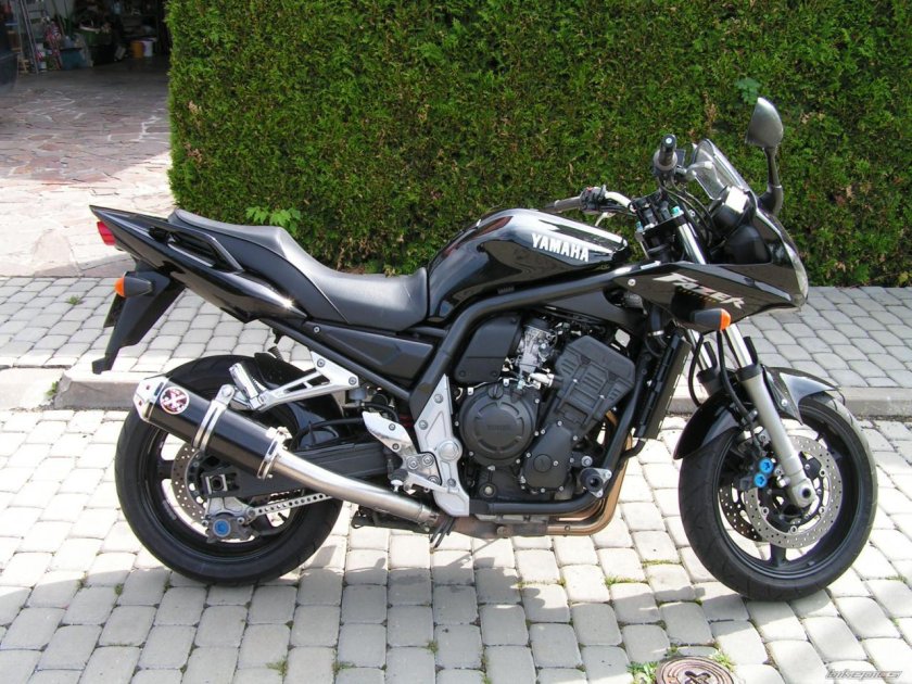 Yamaha FZS 1000