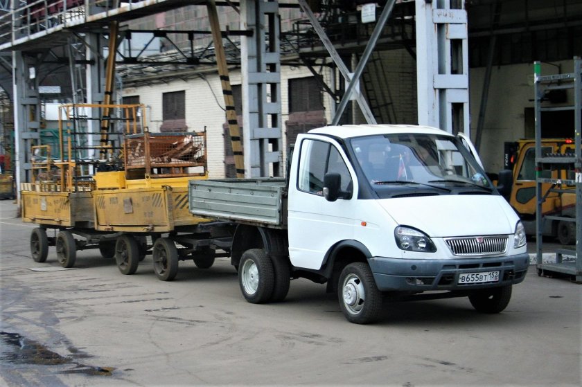 Машина газель