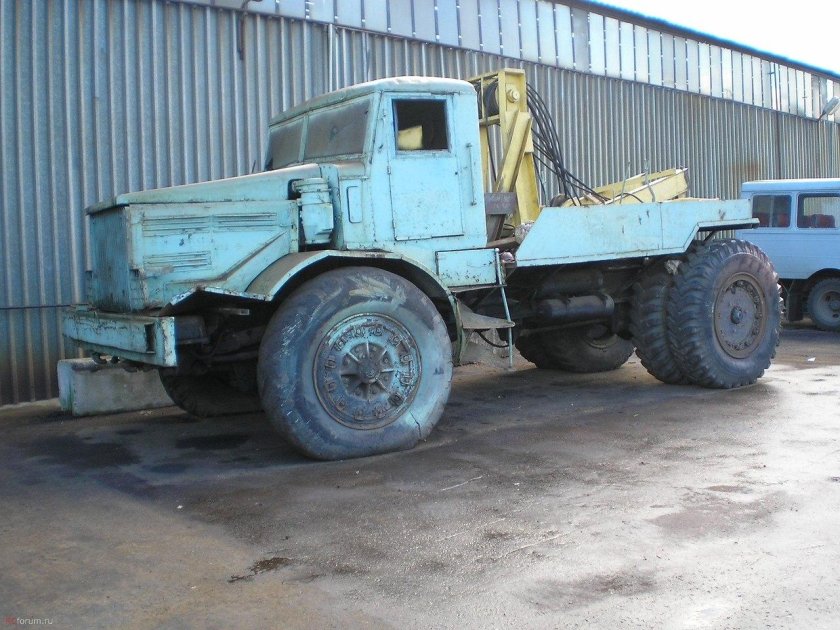 МАЗ 525