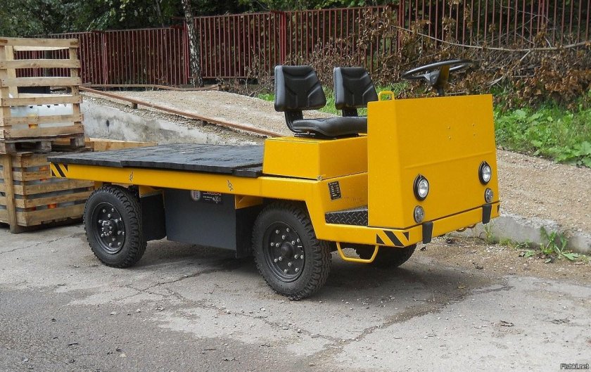 МОАЗ электрокар эк-1