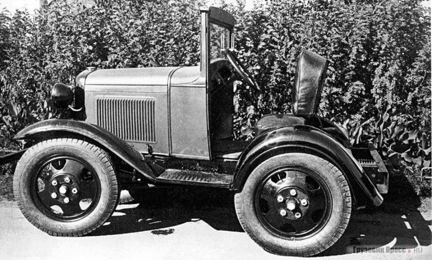 Внутризаводской тягач ГАЗ-905