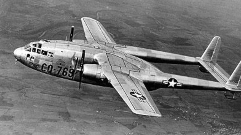 Самолет c-119 Flying Boxcar