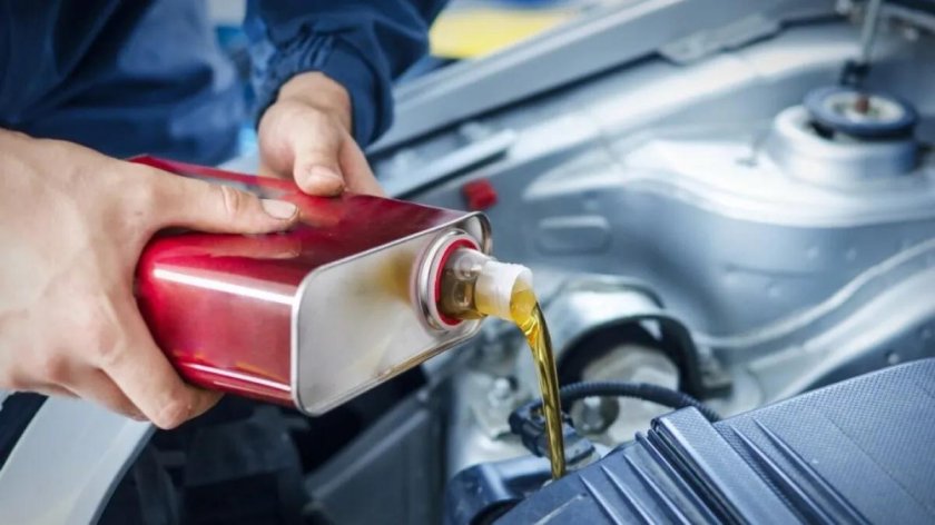 Замена масла в двигателе