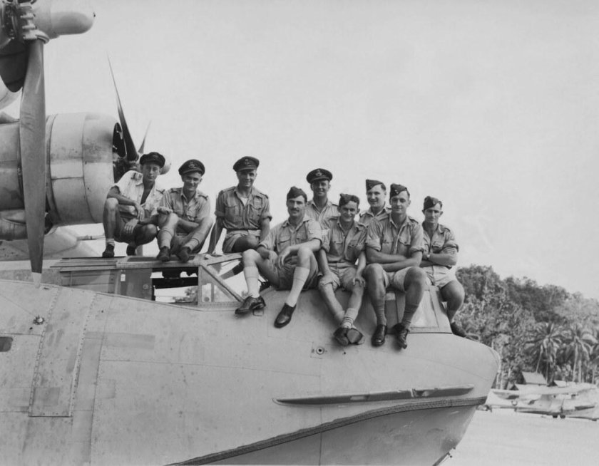 Летающая лодка Каталина экипаж