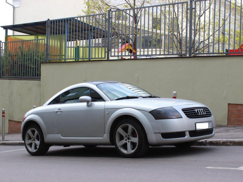 Audi tt coupe 8n 1998
