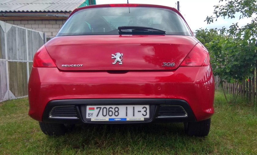 Пежо 308 зад