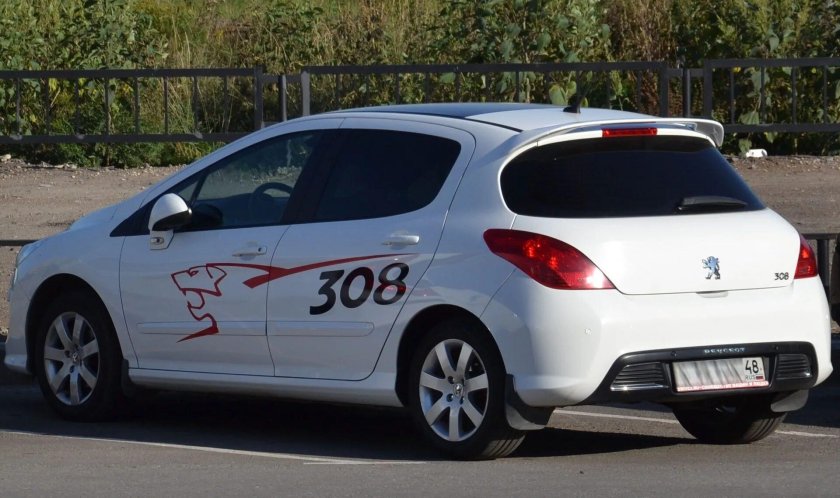 Пежо 308 спортивная