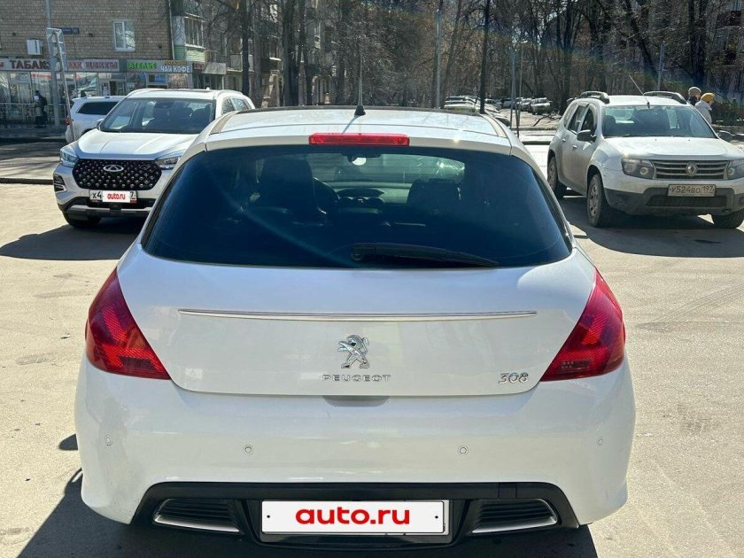 Пежо 308 2012
