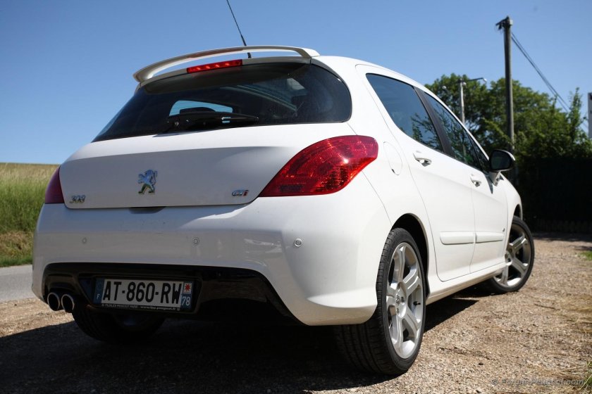 Пежо 308 GTI