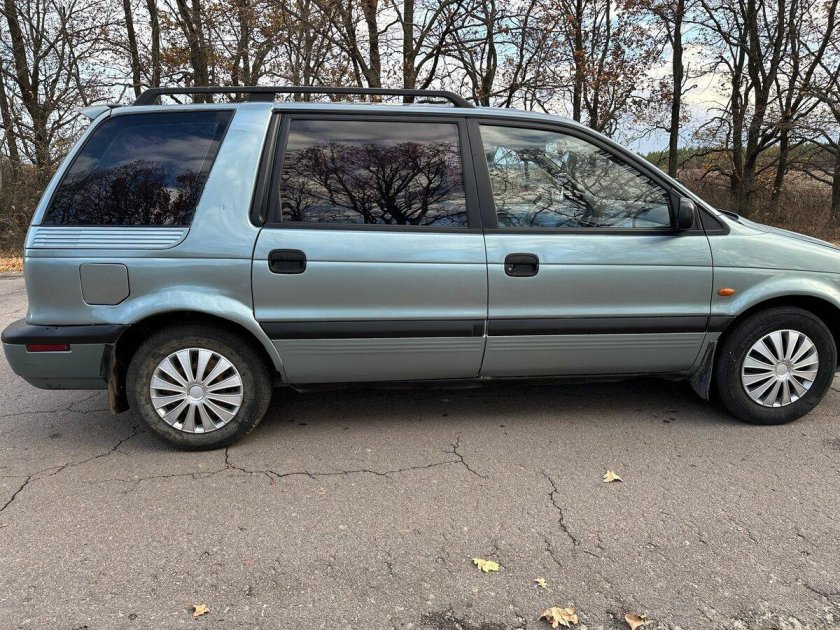 Mitsubishi space wagon 1993