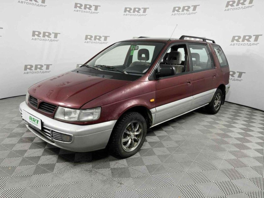 Митсубиси Спейс вагон 1999 2.0 подушка двигателя