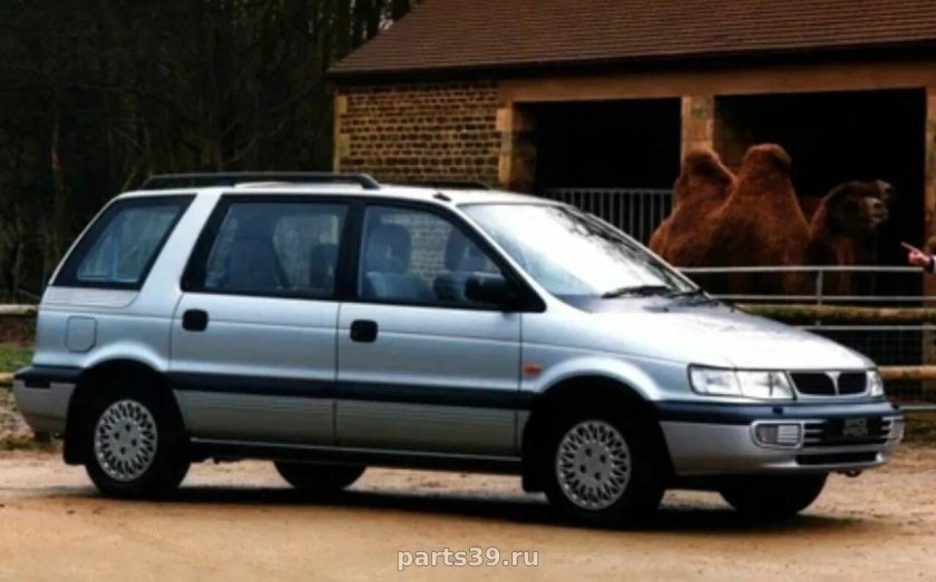 Mitsubishi Space Wagon 2