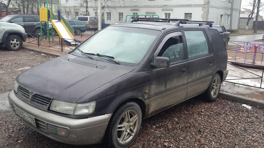 Митсубиси вагон 1995