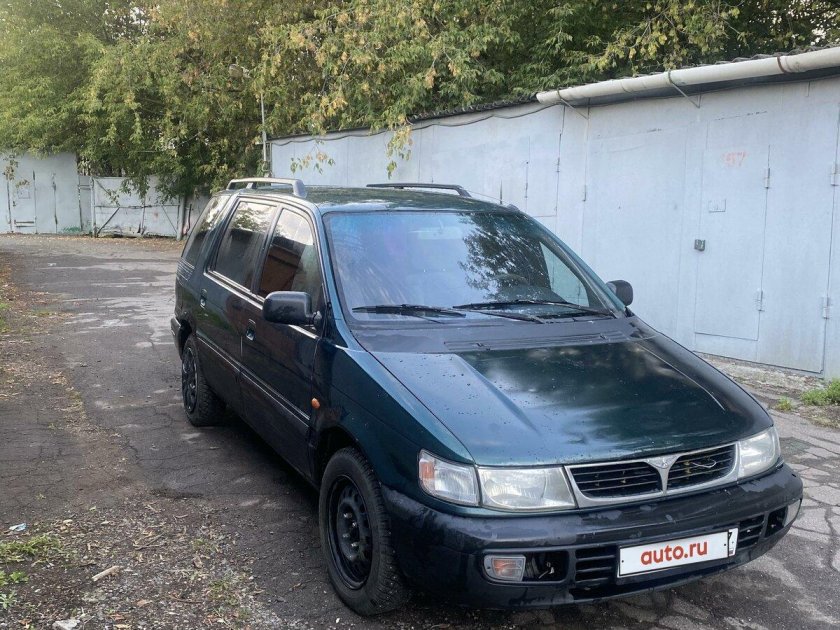 Мицубиси Шариот 1996