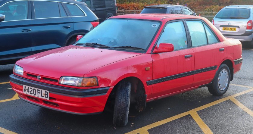 Mazda familia bg 1991