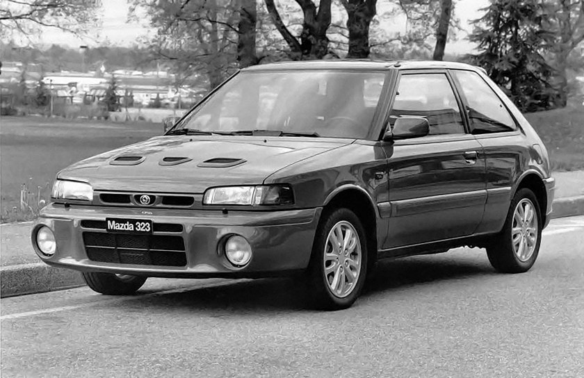Mazda 323 gt