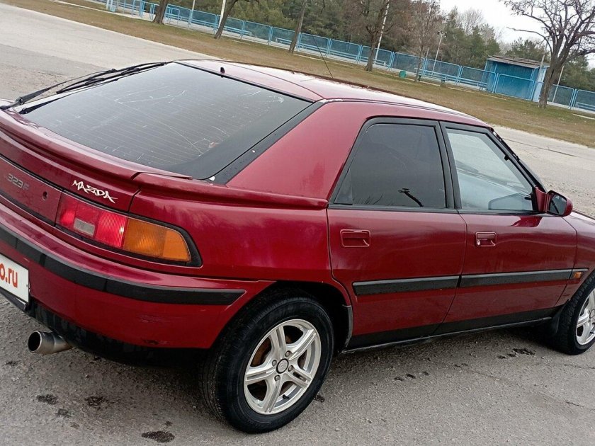 Mazda 323 iv