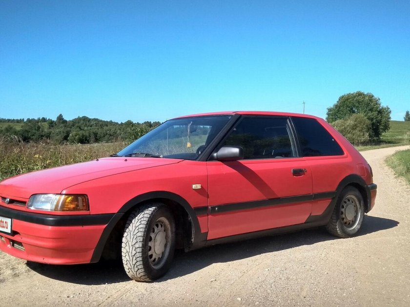 Mazda 323 bg