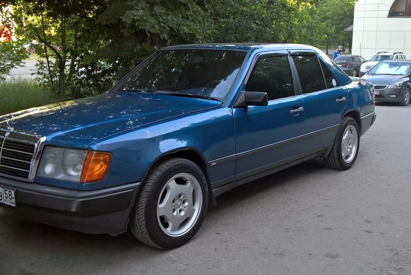 Mercedes w124 1985