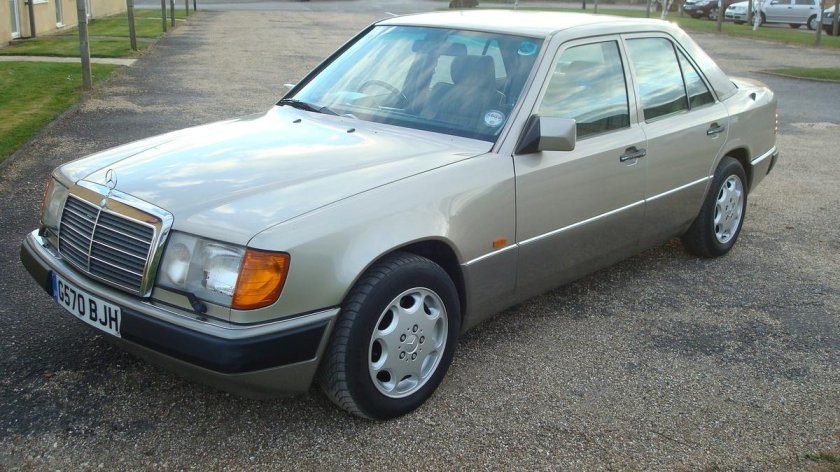 Mercedes-Benz w124 1987