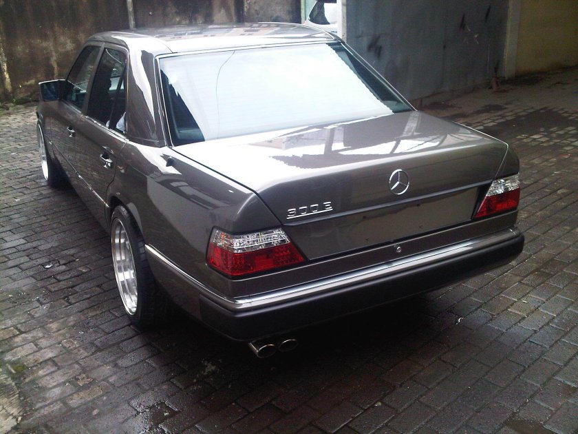 Mercedes w124 300e