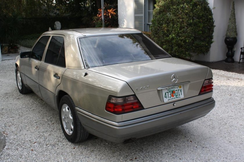Mercedes w124 e220