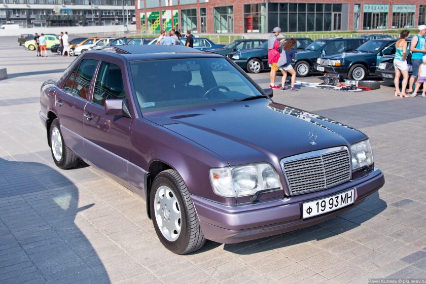 Мерседес 124 борнит