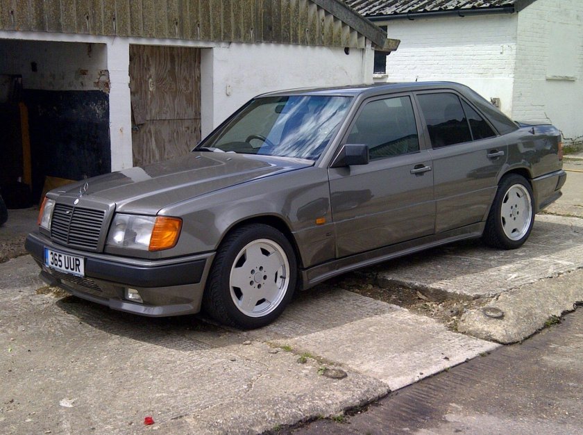 Мерседес w124 серый