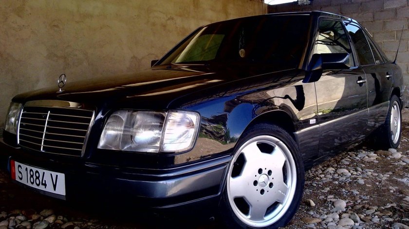 Мерседес Бенц 124 волчок