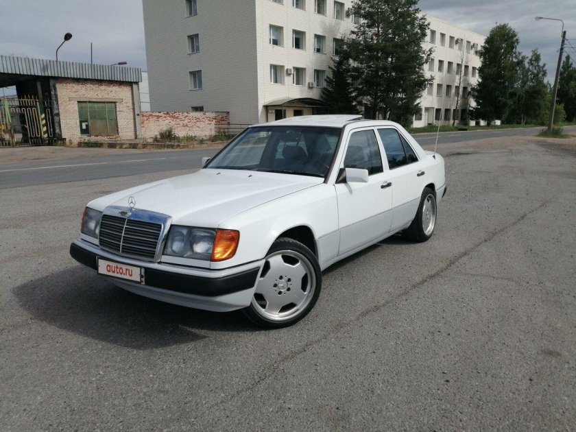 Mercedes-Benz w124 1984