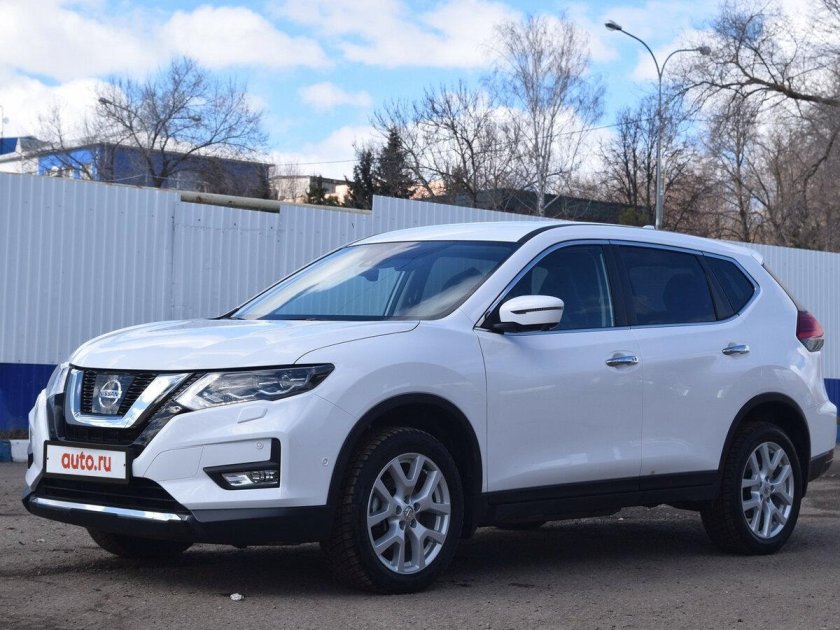 Ниссан x-Trail 2018 белый