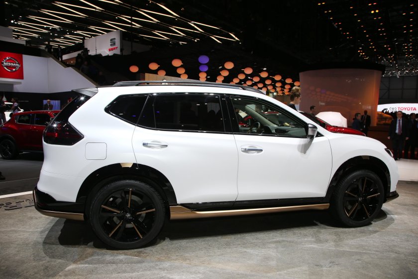 Nissan x-Trail t32 белый